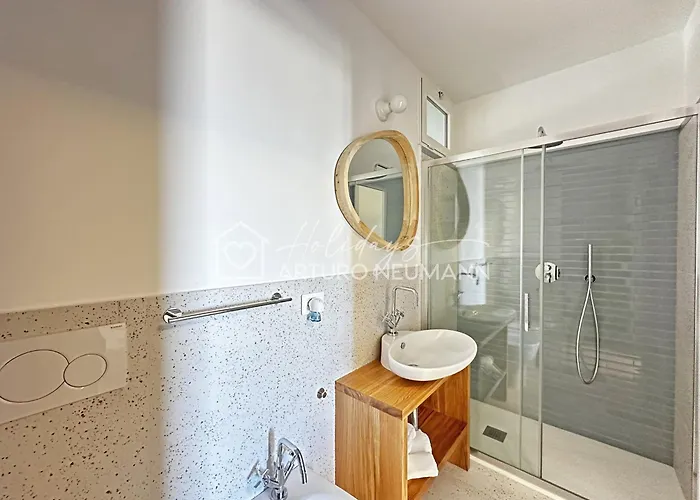 223 - Monolocale Ristrutturato In Centro A E Direttamente Sul Mare - Inclusa * Marcelli