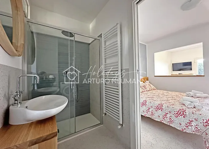 223 - Monolocale Ristrutturato In Centro A E Direttamente Sul Mare - Inclusa