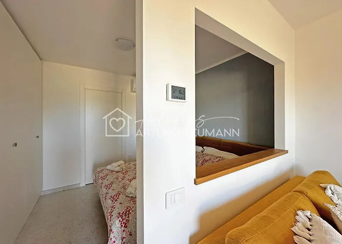 223 - Monolocale Ristrutturato In Centro A E Direttamente Sul Mare - Inclusa *